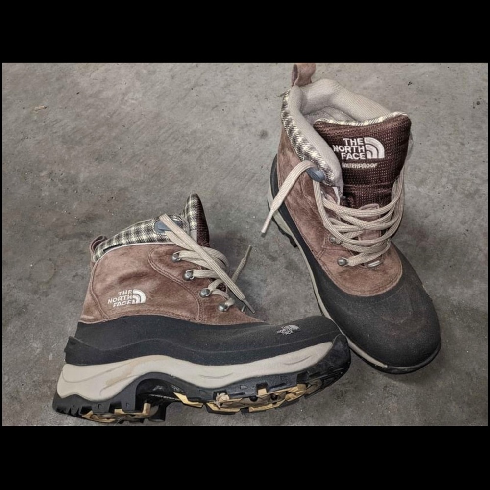 The North Face Primaloft Boots